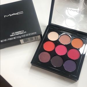 MAC EYESHADOW PALETTE